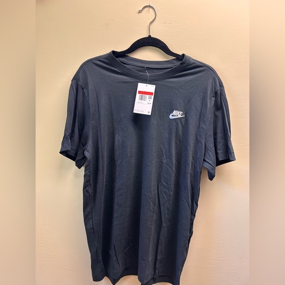 Men's The Nike Tee - Picture 4 of 5